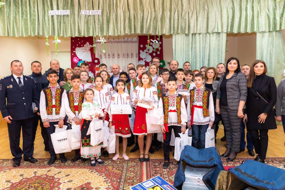 Oaspeți la școala specială din satul Hîrbovăț[:] Image
